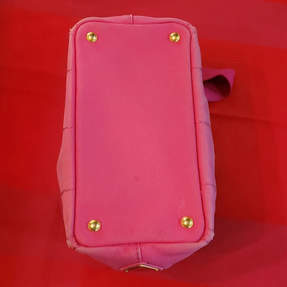 Prada Canapa - Picture 9 of 16